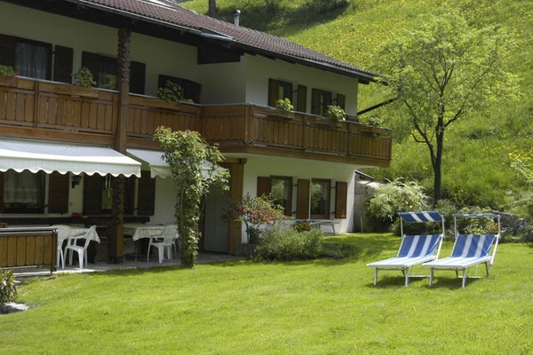 Foto esterno in estate Haus Lampacher