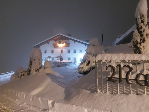 Foto esterno in inverno Mairulrich