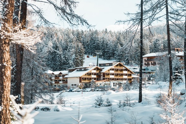 Foto Außenansicht Hotel Falzeben
