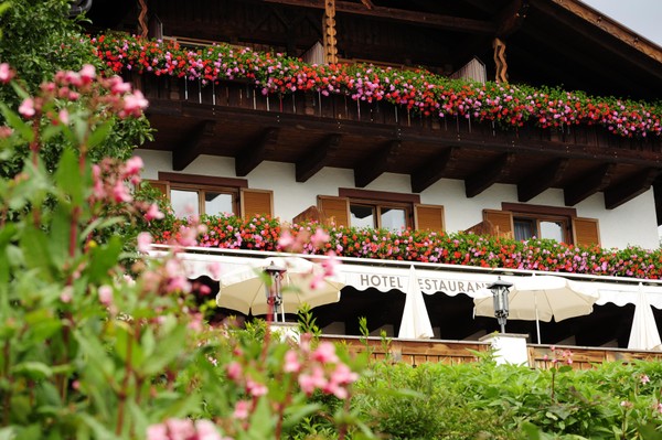 Photo exteriors Hotel Oberwirt