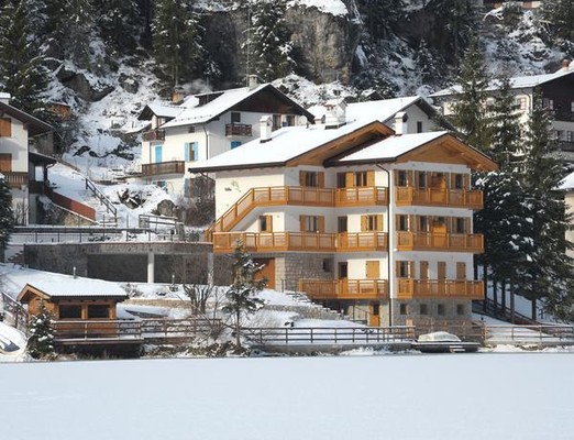 Foto Außenansicht Ferienwohnungen Villa Edelweiß