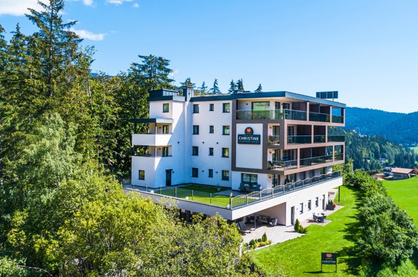Foto Außenansicht Christine Apartment Hotel