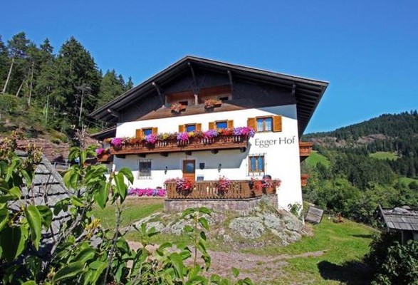 Foto Außenansicht Ferienwohnungen auf dem Bauernhof Eggerhof