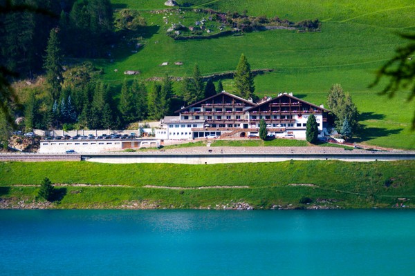 Photo exteriors Mountain Lake Hotel Vernagt
