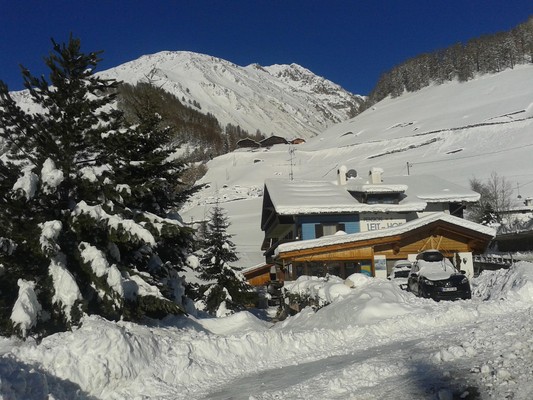 Foto Außenansicht Pension + Ferienwohnungen Leithof