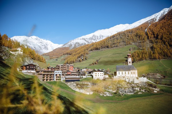 Foto Außenansicht Tonzhaus Hotel & Restaurant