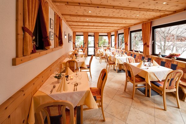 Das Restaurant Katharinaberg Am Fels