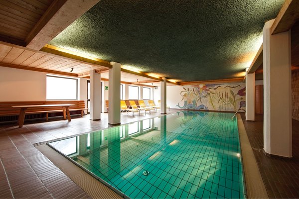 Schwimmbad Hotel Am Fels
