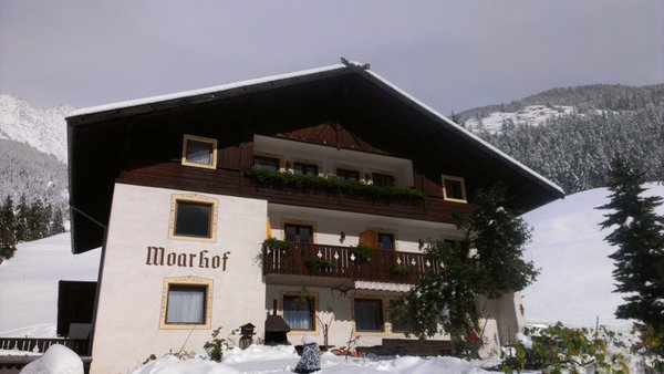Foto esterno in inverno Moarhof