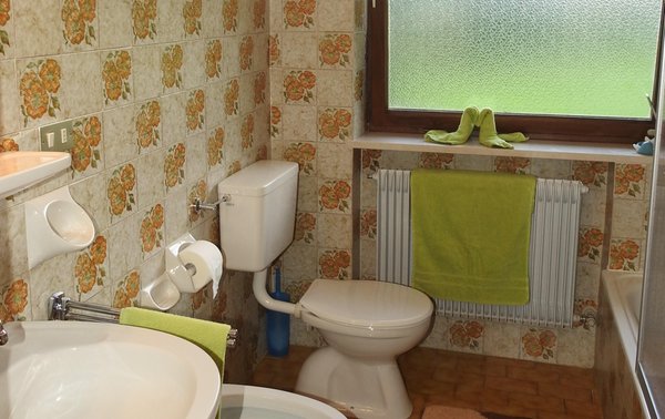 Foto del bagno Appartamenti in agriturismo Moarhof
