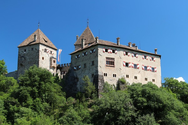 Foto Außenansicht Hotel Schloss Wehrburg