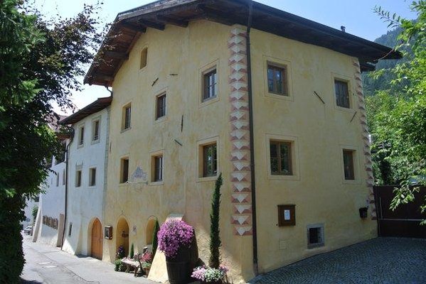 Foto Außenansicht Ferienwohnungen auf dem Bauernhof Ansitz Gurtenhof
