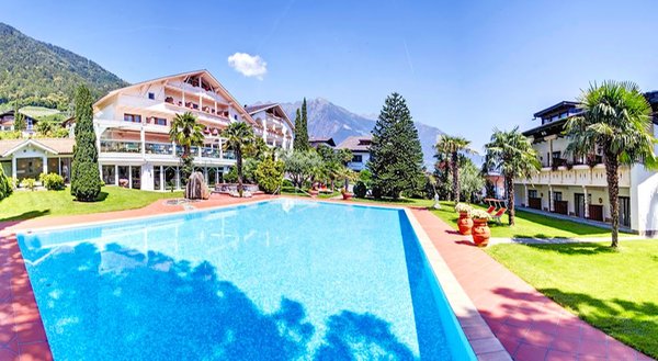 La piscina Hotel + Residence Glanzhof