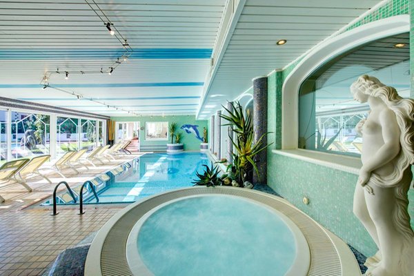 La piscina Hotel + Residence Glanzhof
