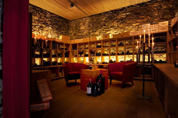 La cantina dei vini Marlengo Bio- & Wellnesshotel PAZEIDER