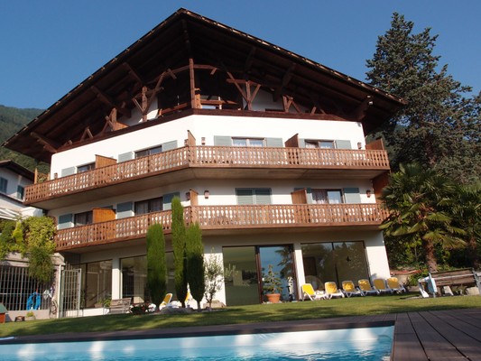 Foto Außenansicht Hotel Traubenwirt