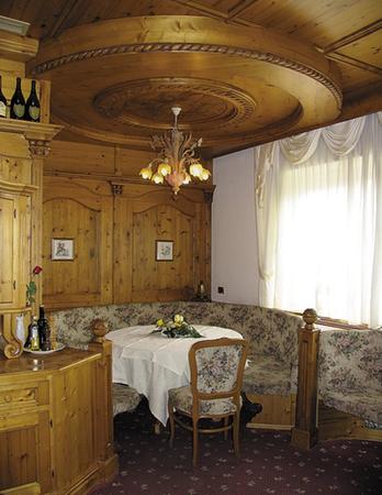 Il ristorante Marlengo Marlingerhof