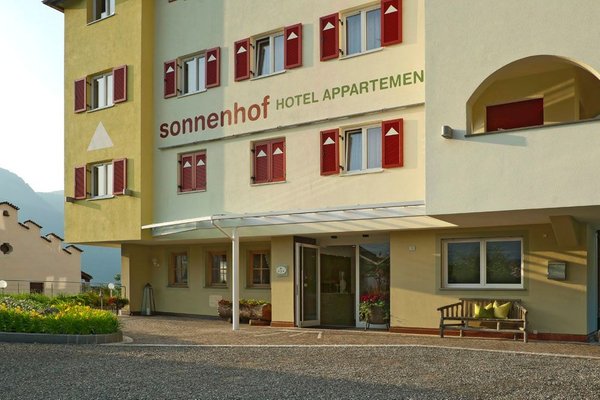 Foto esterno in estate Sonnenhof