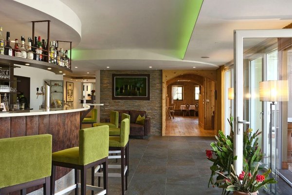 Foto del bar Hotel + Residence Sonnenhof