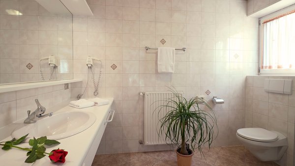 Foto del bagno Hotel + Residence Sonnenhof