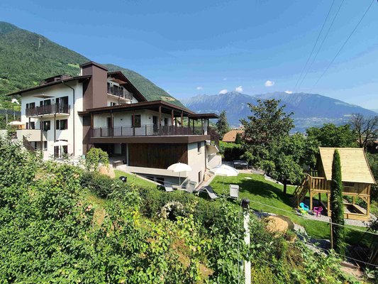 Foto esterno in estate Sonnegg