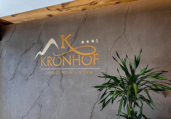Logo Kronhof