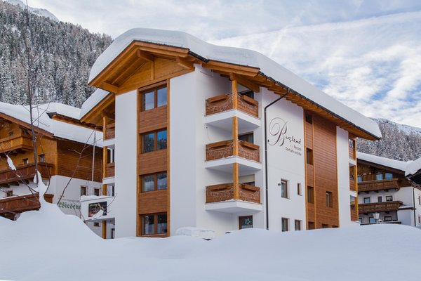 Foto esterno in inverno Alpshotel Bergland