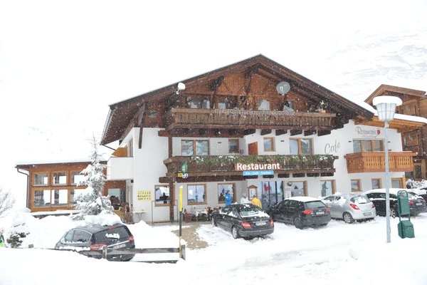 Photo exteriors in winter Wellness and gourmet Hotel Rosmarie