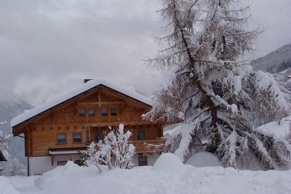 Foto Außenansicht Ferienwohnungen auf dem Bauernhof Lienelehof