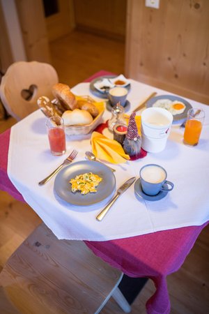 La colazione B&B in agriturismo Thomashof