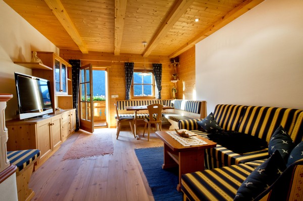 Der Wohnraum Ferienwohnungen auf dem Bauernhof Graslhof