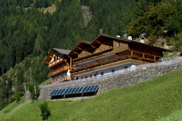 Foto Außenansicht Ferienwohnungen auf dem Bauernhof Graslhof