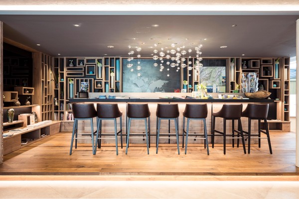 Foto del bar Quellenhof Luxury Resort Passeier