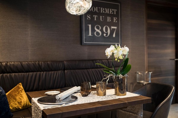 Il ristorante S. Martino in Passiria Quellenhof Luxury Resort Passeier
