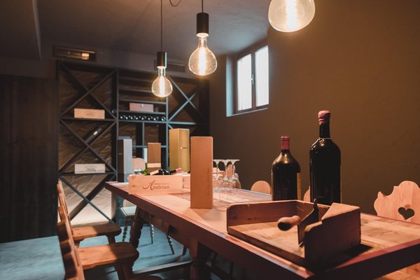 La cantina dei vini Lana Im Tiefenbrunn