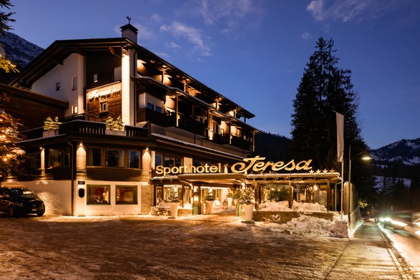 Foto Außenansicht Sporthotel Teresa