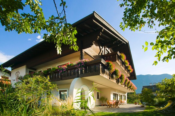 Foto Außenansicht Bed & Breakfast Pension Hilpold