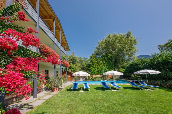 Foto della piscina all'aperto