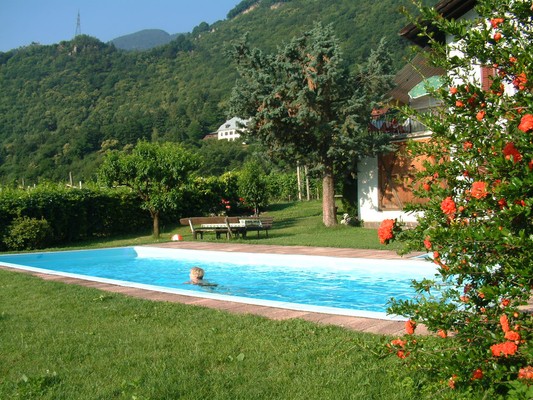 Foto della piscina all'aperto