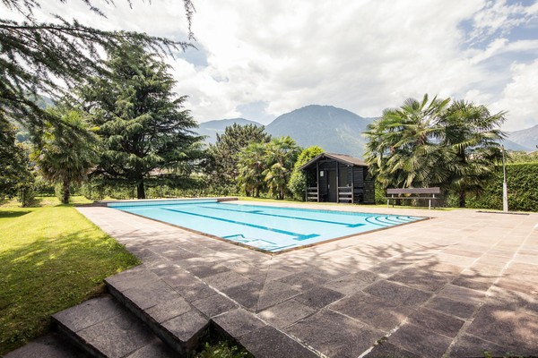 Photo of the outdoor swimming pool