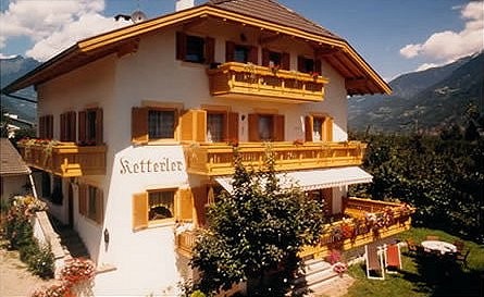 Foto Außenansicht Ferienwohnungen auf dem Bauernhof Ketterlerhof