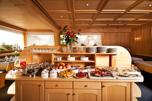 The breakfast Small hotel Golser