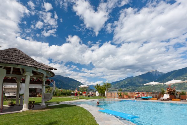 La piscina Valtnaungut - Hotel + Residence 3 stelle