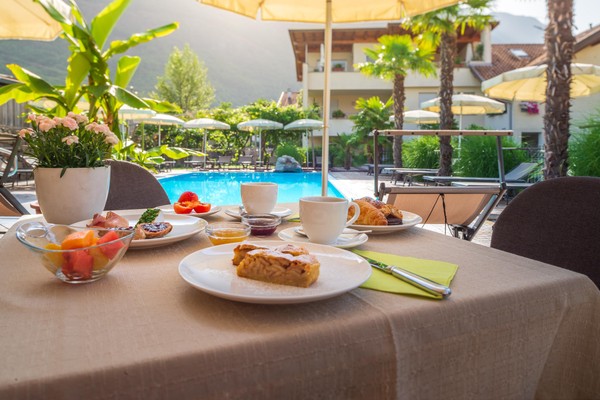 The breakfast B&B-Hotel + Apartments Christine