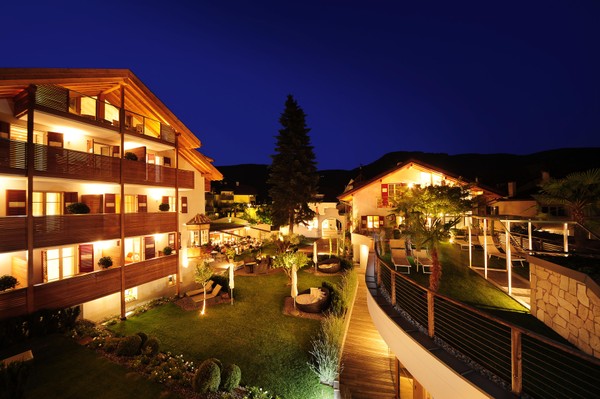 Foto Außenansicht Boutique Hotel Zum Rosenbaum