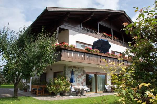 Photo exteriors Farmhouse B&B Untermoarhof