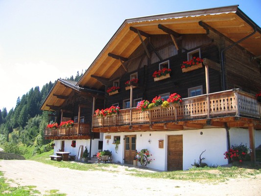 Foto Außenansicht Ferienwohnungen auf dem Bauernhof Obereggerhof