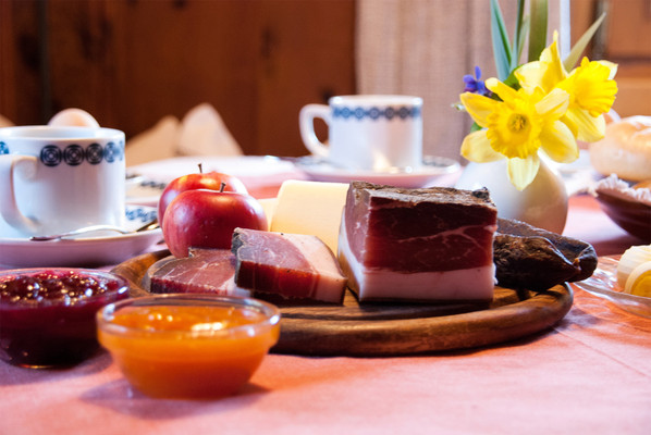 La colazione B&B + Appartamenti in agriturismo Mayrhof