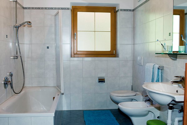 Foto del bagno Appartamenti in agriturismo Zeppenhof