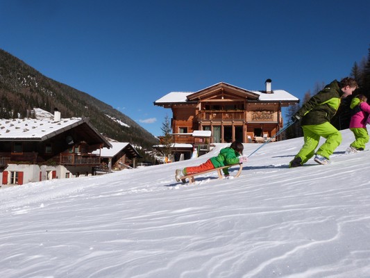 Photo exteriors Farmhouse apartments Oberhausgut